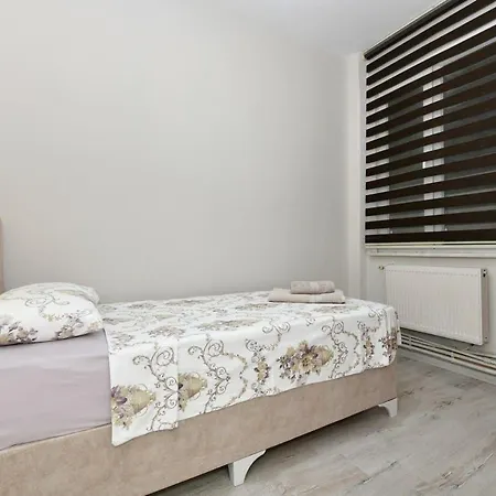 Lägenhet 3 Bedroom At Feza Sisli - *